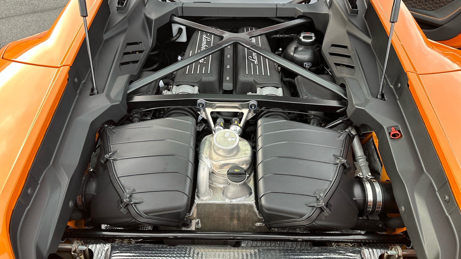 Used Lamborghini Huracan 2025 for sale - 76884713: Photo 8