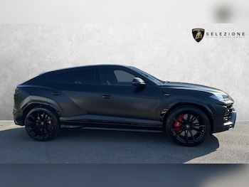 Used Lamborghini Urus 2022 for sale - 77735598: Photo