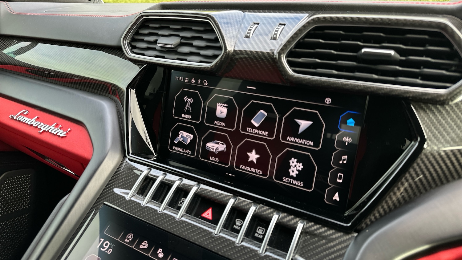 Used Lamborghini Urus 2022 for sale - 76292937: Photo 16