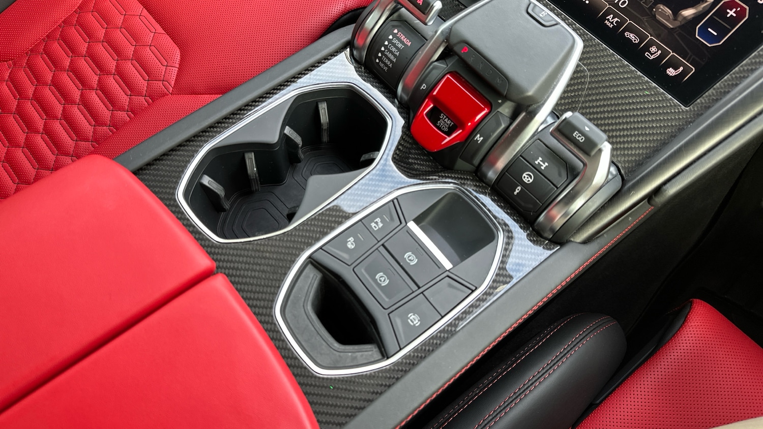 Used Lamborghini Urus 2022 for sale - 76292937: Photo 19