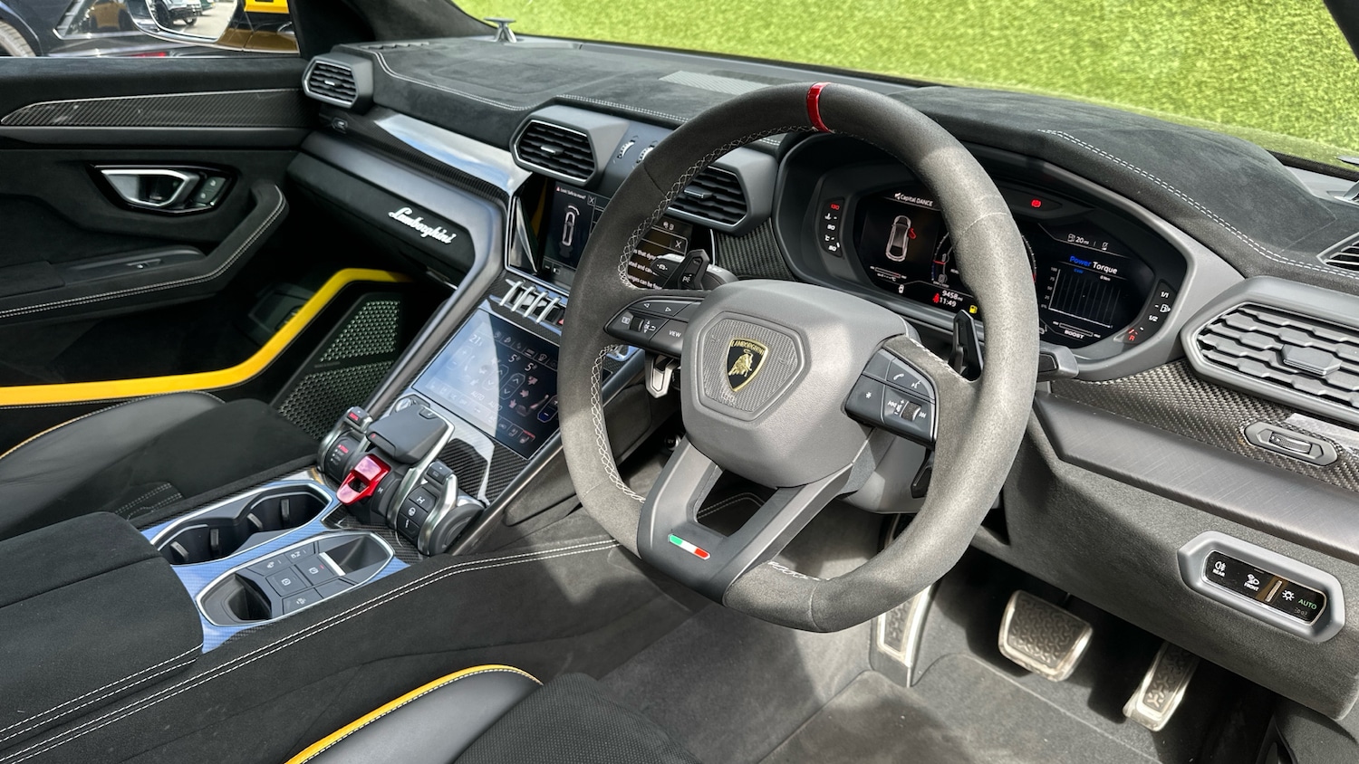 Used Lamborghini Urus 2023 for sale - 75987472: Photo 13