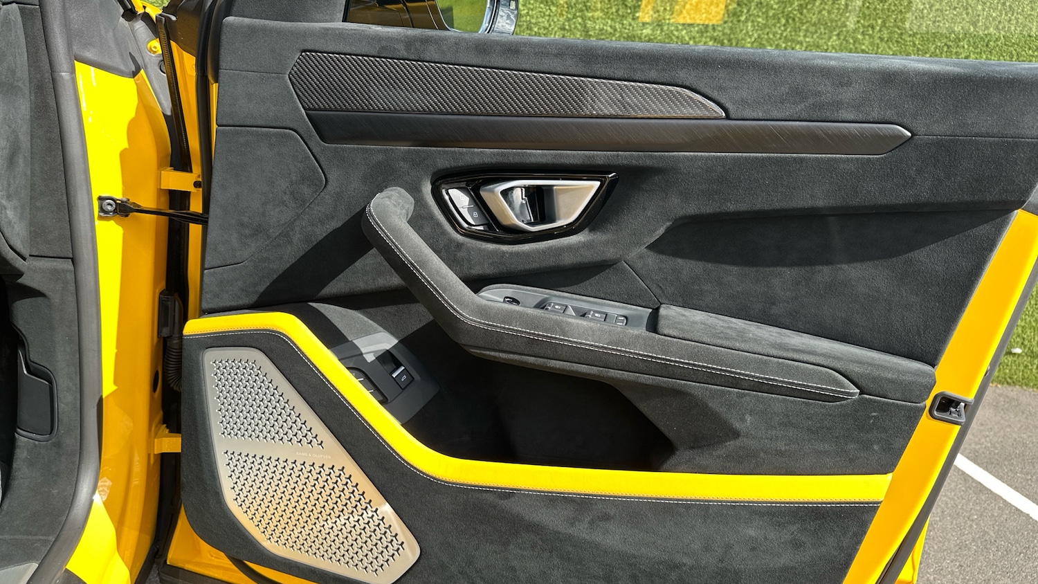 Used Lamborghini Urus 2023 for sale - 75987472: Photo 14