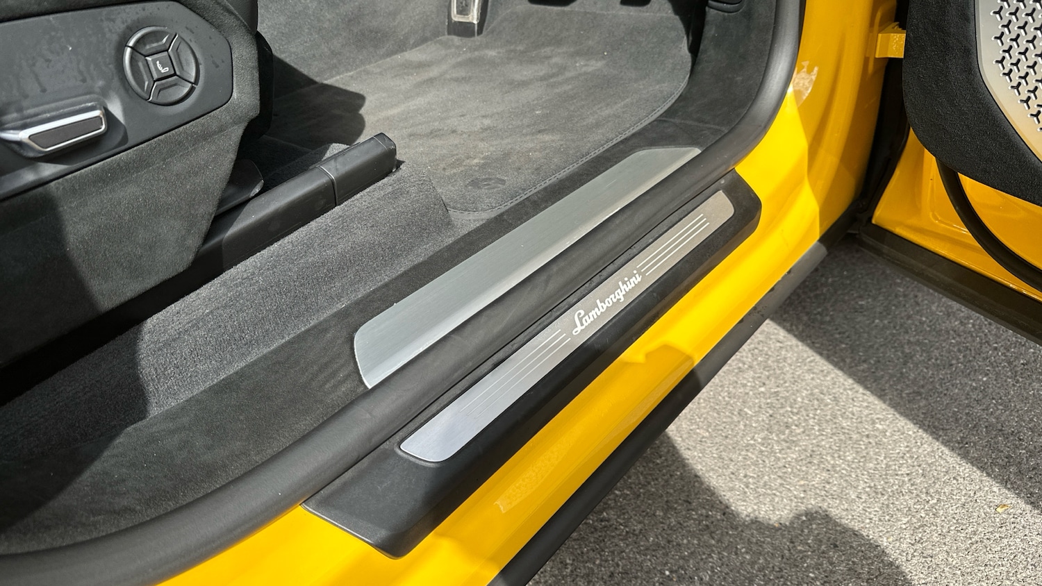 Used Lamborghini Urus 2023 for sale - 75987472: Photo 15