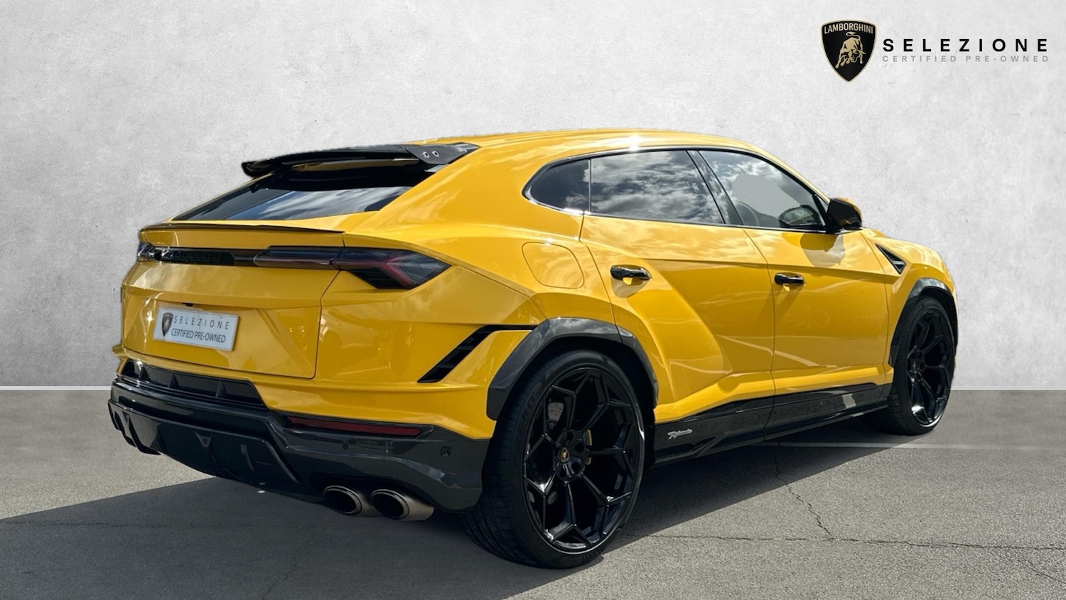 Used Lamborghini Urus 2023 for sale - 75987472: Photo 3