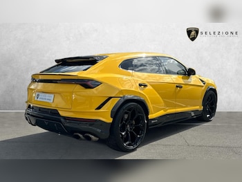 Used Lamborghini Urus 2023 for sale - 75987472: Photo 3