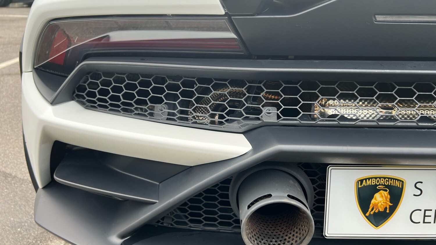 Used Lamborghini Huracan 2023 for sale - 76368842: Photo 10