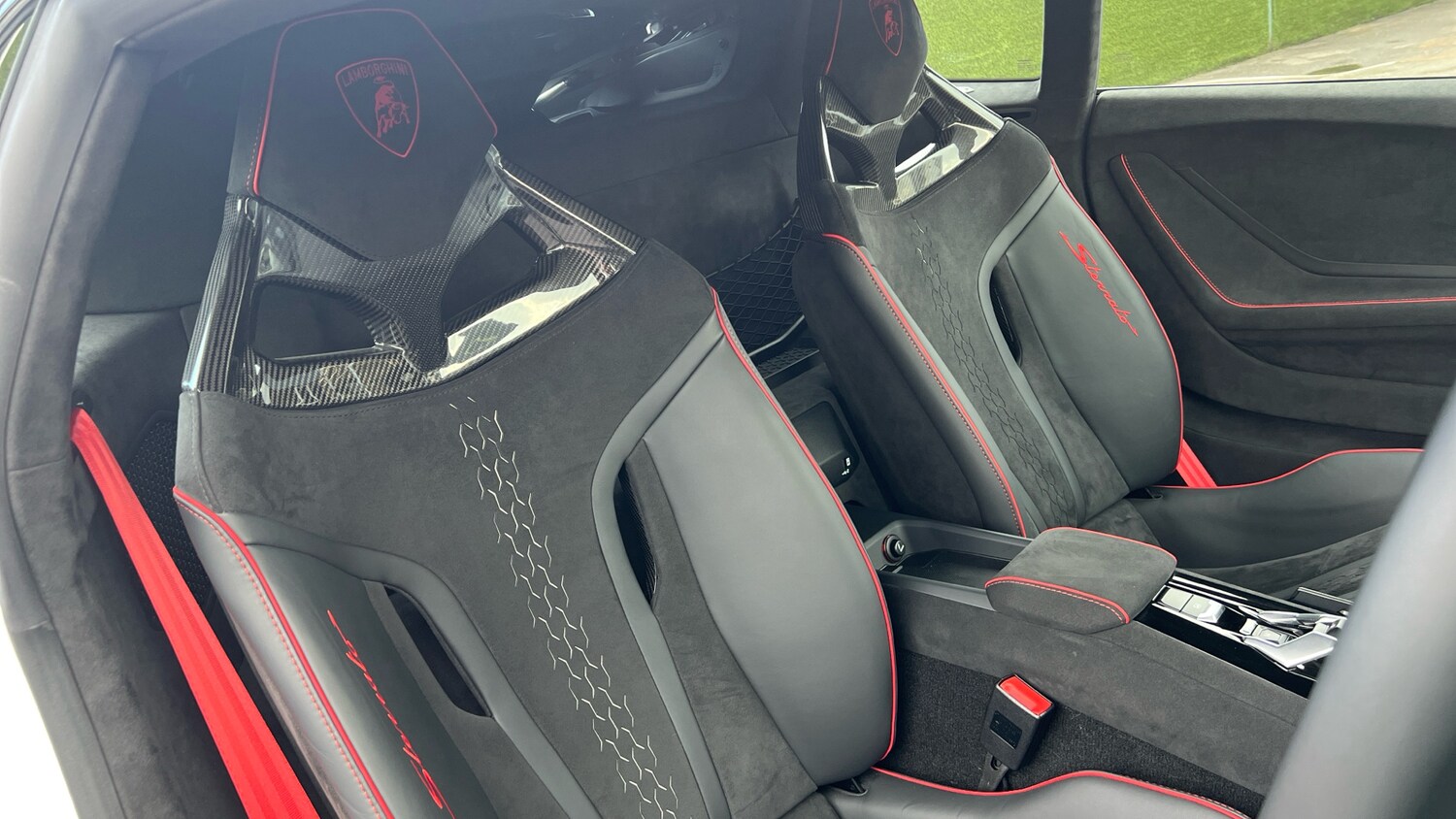 Used Lamborghini Huracan 2023 for sale - 76368842: Photo 15