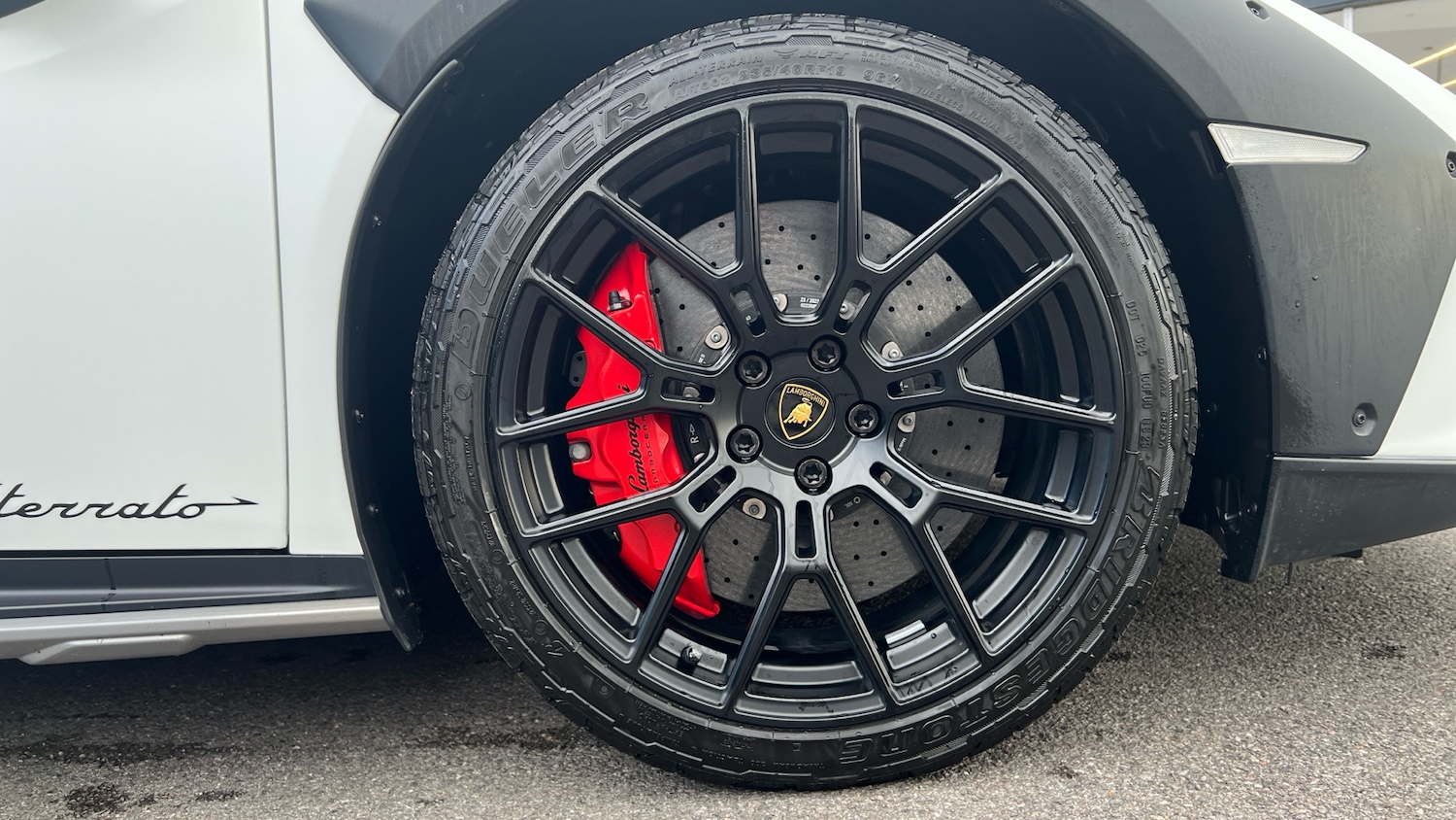 Used Lamborghini Huracan 2023 for sale - 76368842: Photo 9