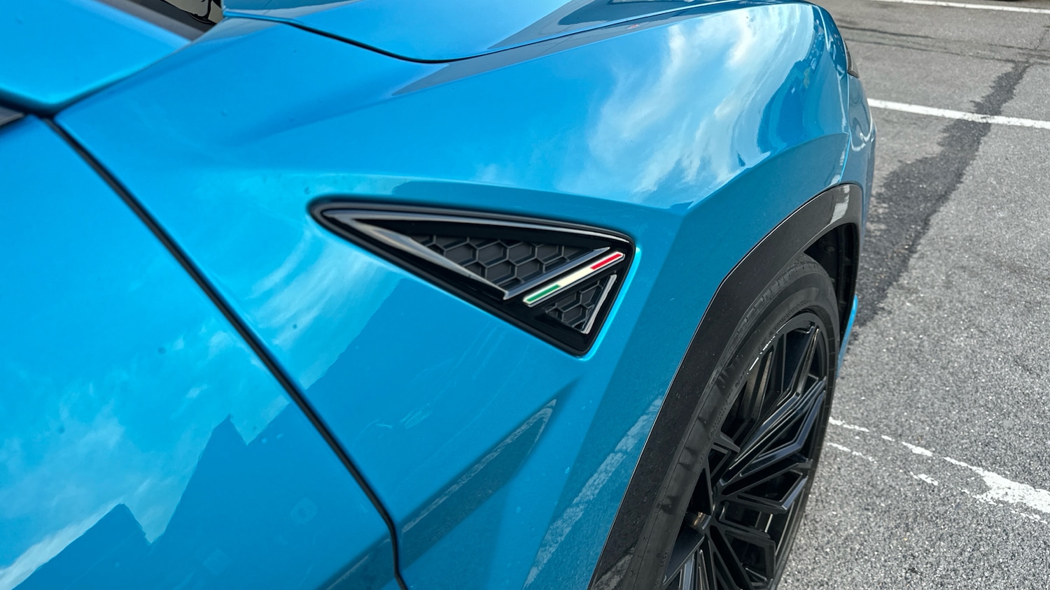 Used Lamborghini Urus 2025 for sale - 76292920: Photo 10