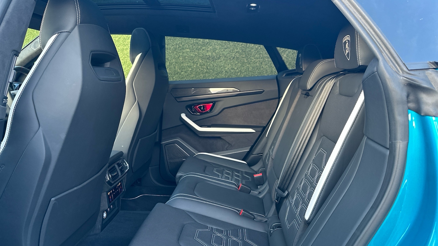 Used Lamborghini Urus 2025 for sale - 76292920: Photo 6