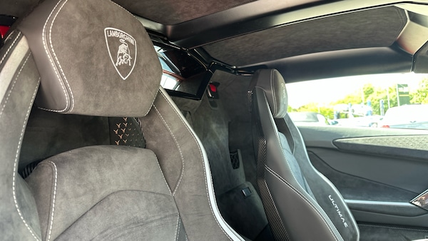Used Lamborghini Aventador 2022 for sale - 73763087: Photo 15
