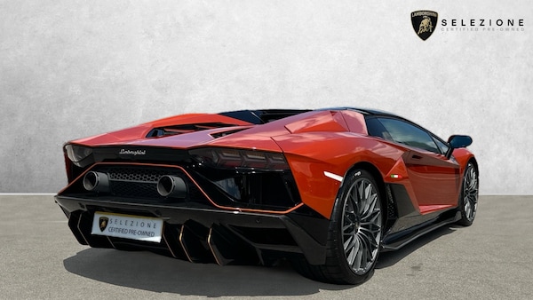Used Lamborghini Aventador 2022 for sale - 73763087: Photo 3