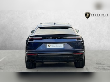 Used Lamborghini Urus 2018 for sale - 79450773: Photo