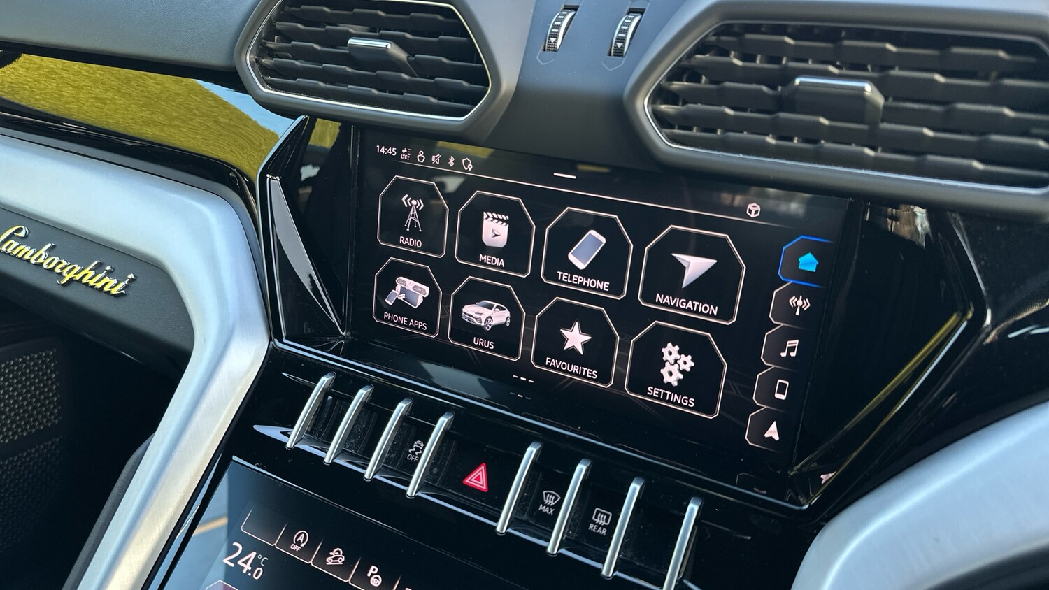 Used Lamborghini Urus 2022 for sale - 76770132: Photo 16