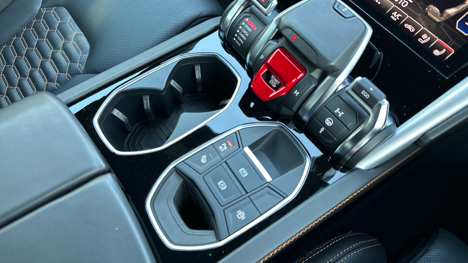 Used Lamborghini Urus 2022 for sale - 76770132: Photo 18