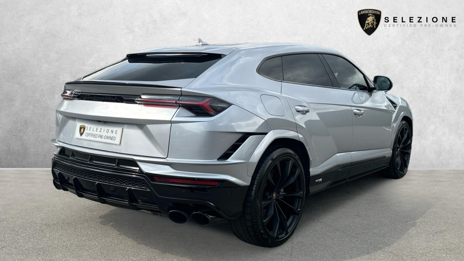 Used Lamborghini Urus 2023 for sale - 75718429: Photo 3