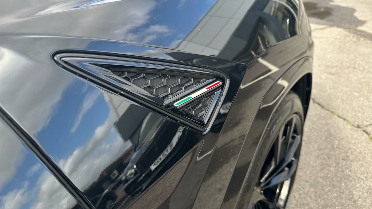 Used Lamborghini Urus 2023 for sale - 76106944: Photo 10