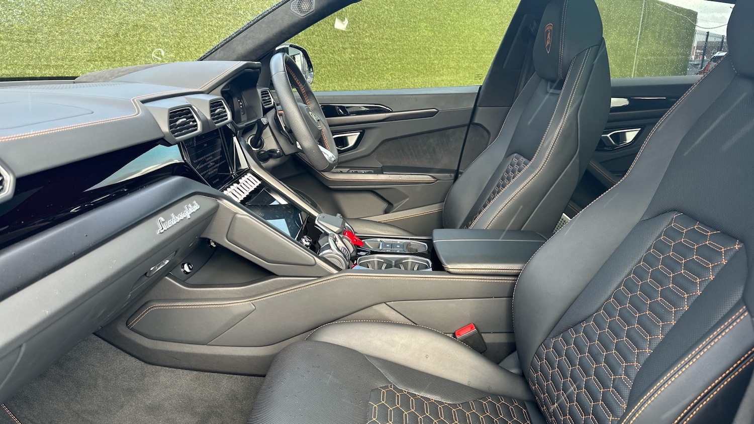 Used Lamborghini Urus 2023 for sale - 76106944: Photo 8