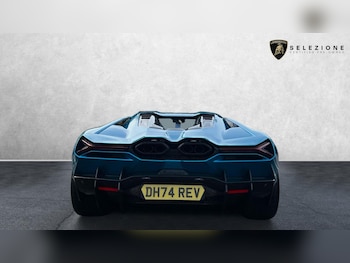 Used Lamborghini Revuelto 2024 for sale - 76470933: Photo