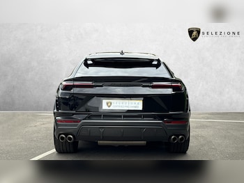 Used Lamborghini Urus 2023 for sale - 79290180: Photo