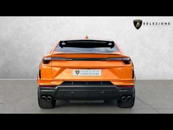 Used Lamborghini Urus 2023 for sale - 74749121: Photo