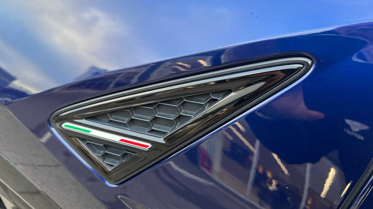 Used Lamborghini Urus 2018 for sale - 76699566: Photo 10