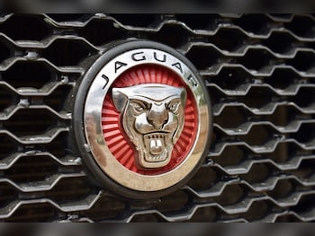Used Jaguar F-Pace 2016 for sale - 79300113: Photo