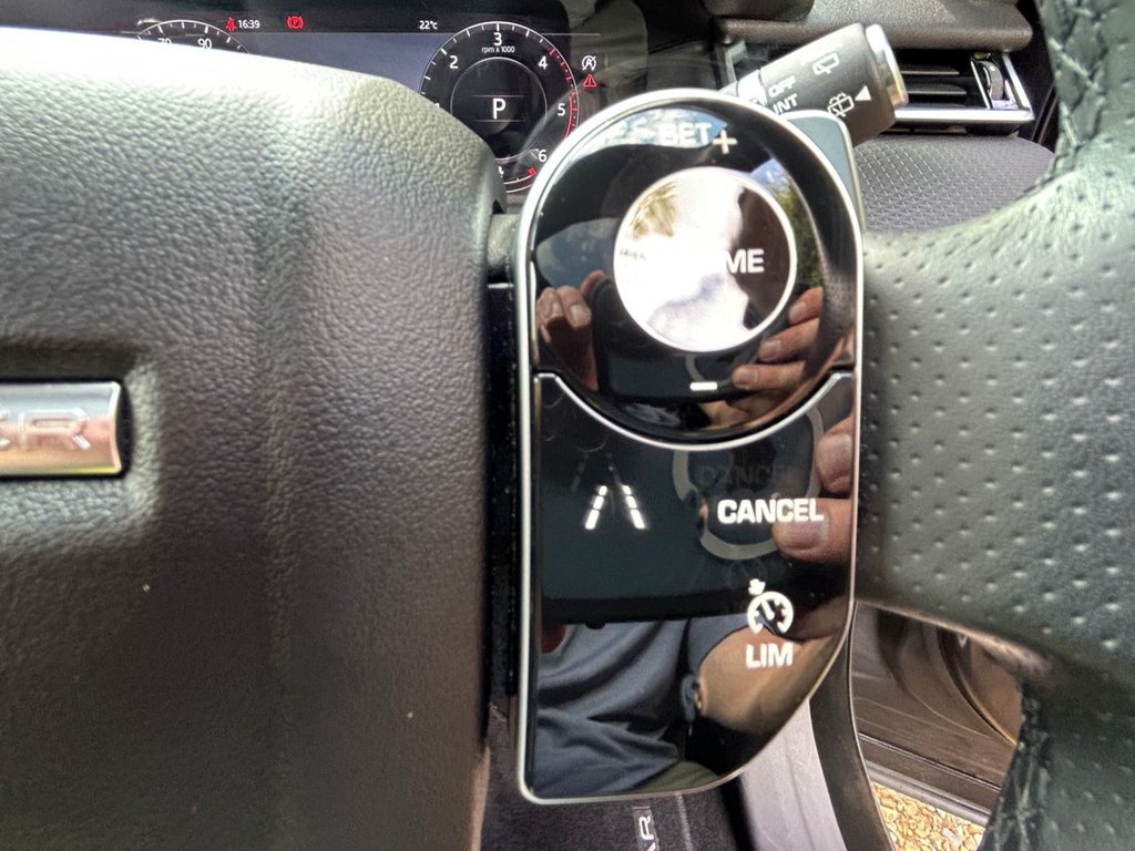 Used Land Rover Range Rover Velar 2020 for sale - 77287531: Photo 35