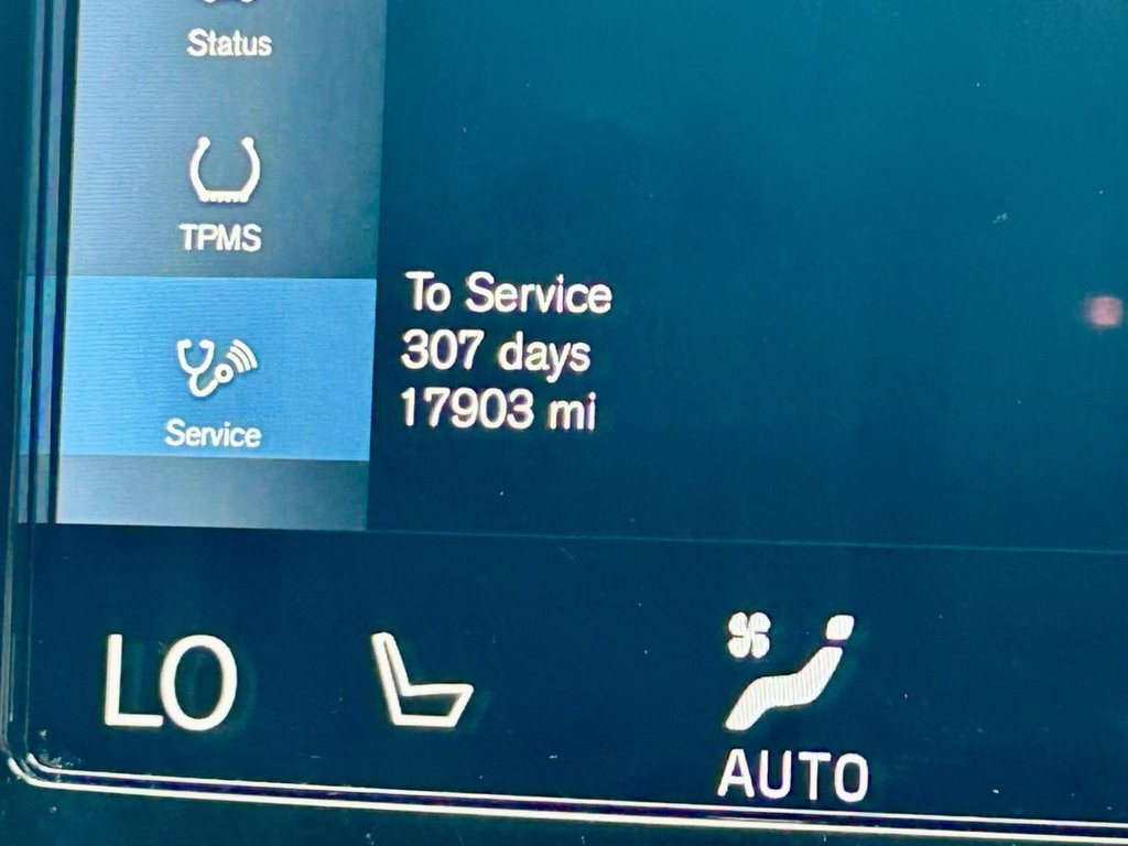 Used Volvo XC40 2021 for sale - 77287452: Photo 21