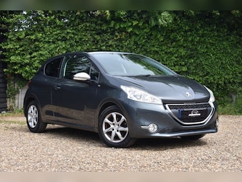 Used Peugeot 208 2015 for sale - 78658093: Photo