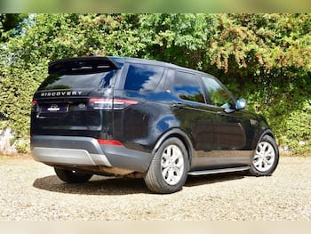 Used Land Rover Discovery 2018 for sale - 79818240: Photo