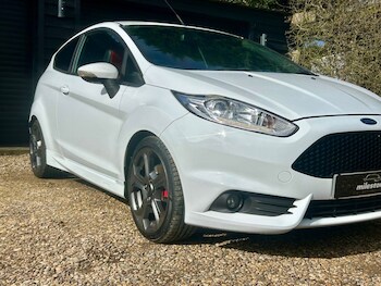 Used Ford Fiesta 2017 for sale - 77835315: Photo