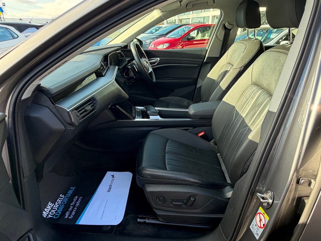 Used Audi e-tron 2021 for sale - 76835131: Photo 12