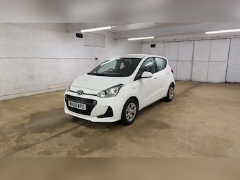 Used Hyundai i10 2019 for sale - 77401659: Photo
