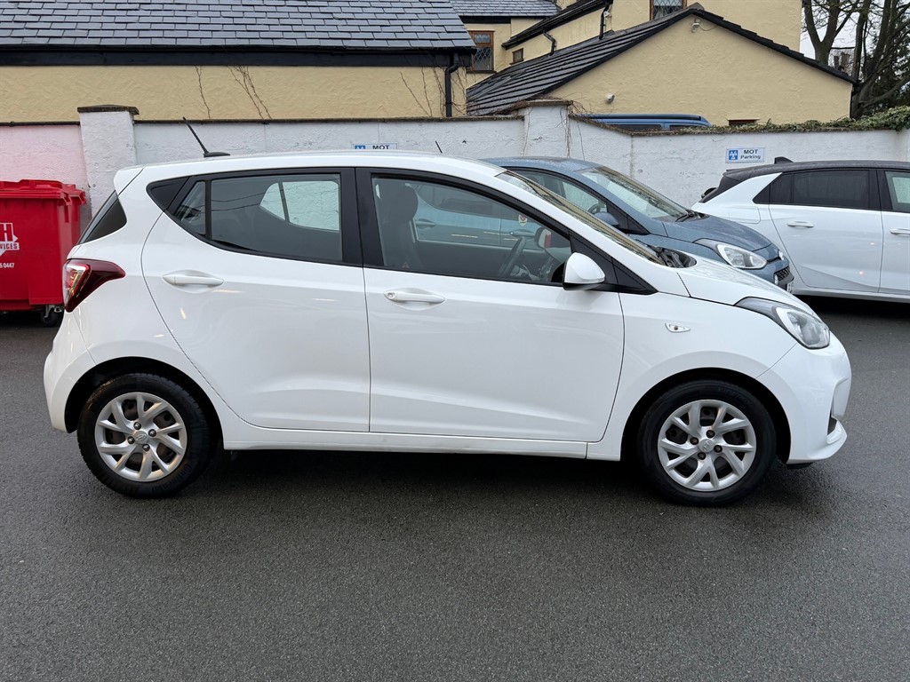Used Hyundai i10 2019 for sale - 77401659: Photo 3