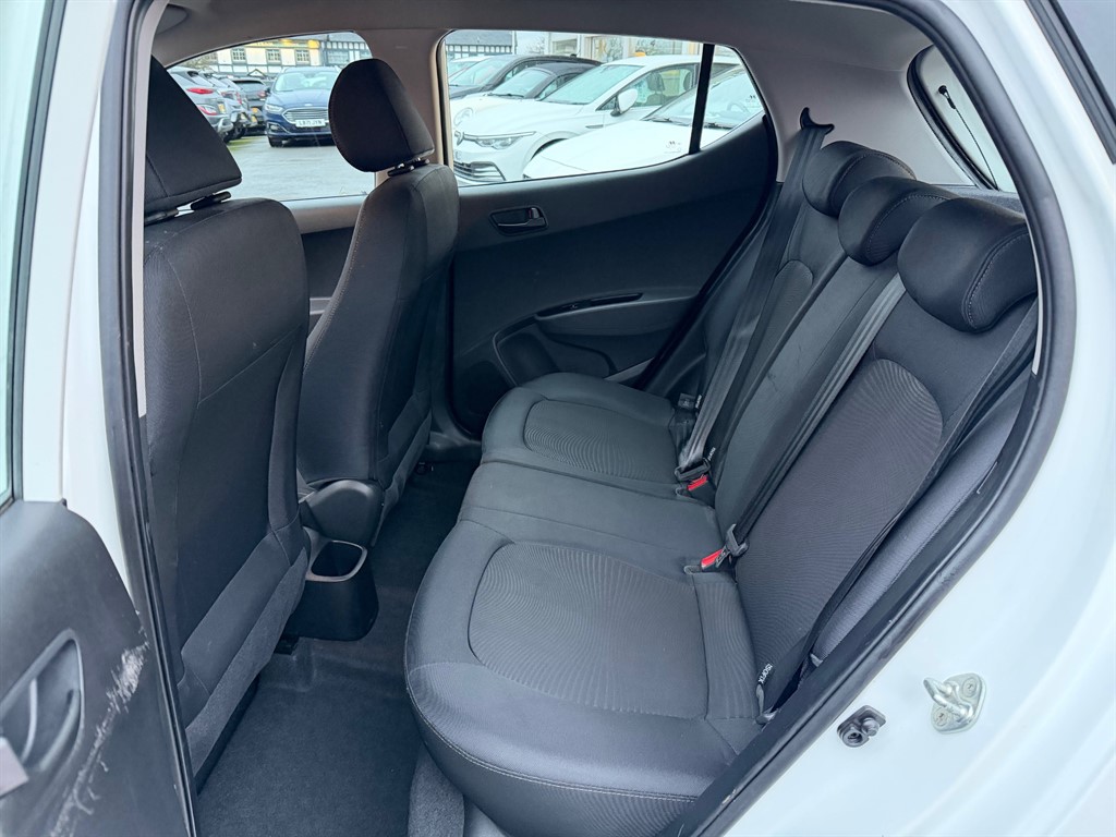 Used Hyundai i10 2019 for sale - 77401659: Photo 7