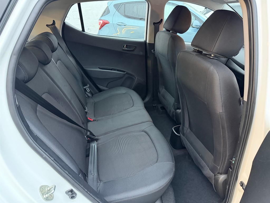 Used Hyundai i10 2019 for sale - 77401659: Photo 8