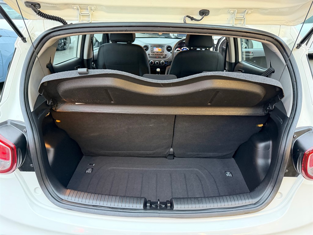 Used Hyundai i10 2019 for sale - 77401659: Photo 9