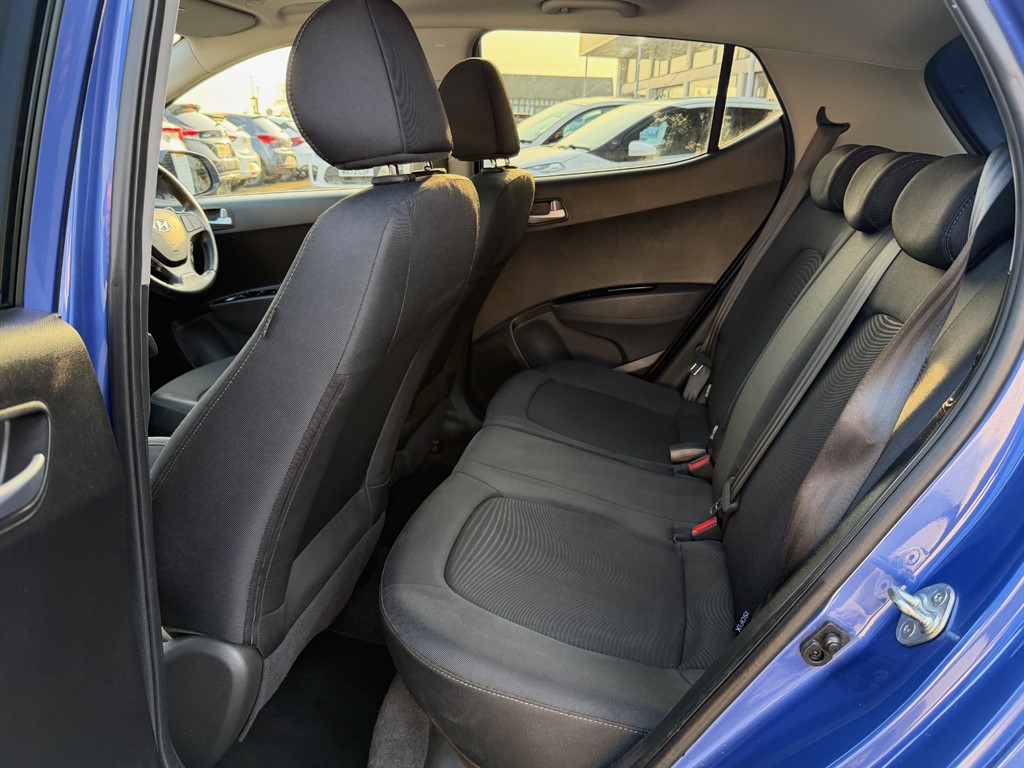 Used Hyundai i10 2019 for sale - 77979134: Photo 9