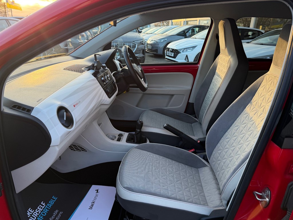 Used Volkswagen up! 2017 for sale - 76840316: Photo 8