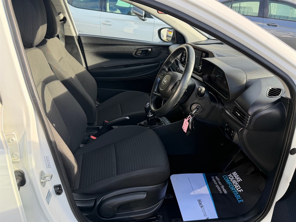 Used Hyundai i20 2021 for sale - 76840329: Photo 4