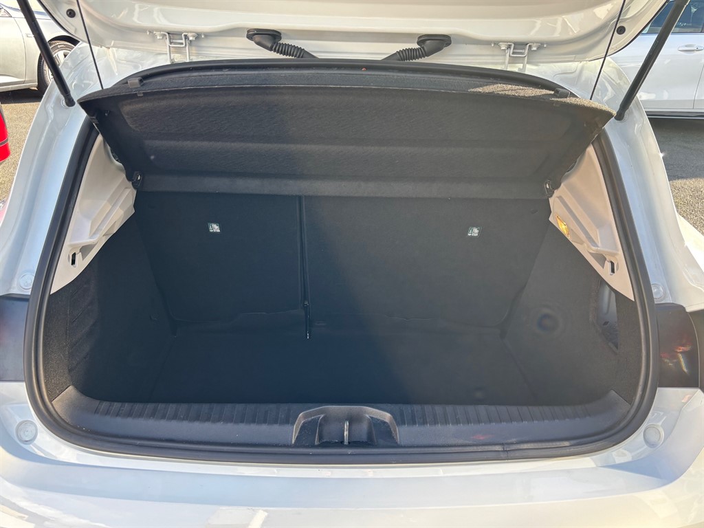 Used Renault Clio 2021 for sale - 76840300: Photo 12