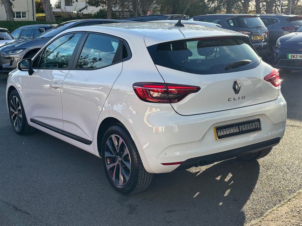 Used Renault Clio 2021 for sale - 76840300: Photo 13