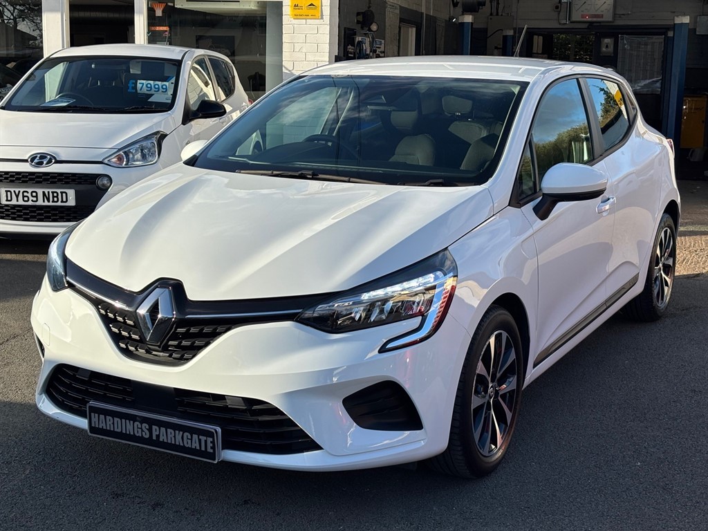 Used Renault Clio 2021 for sale - 76840300: Photo 15