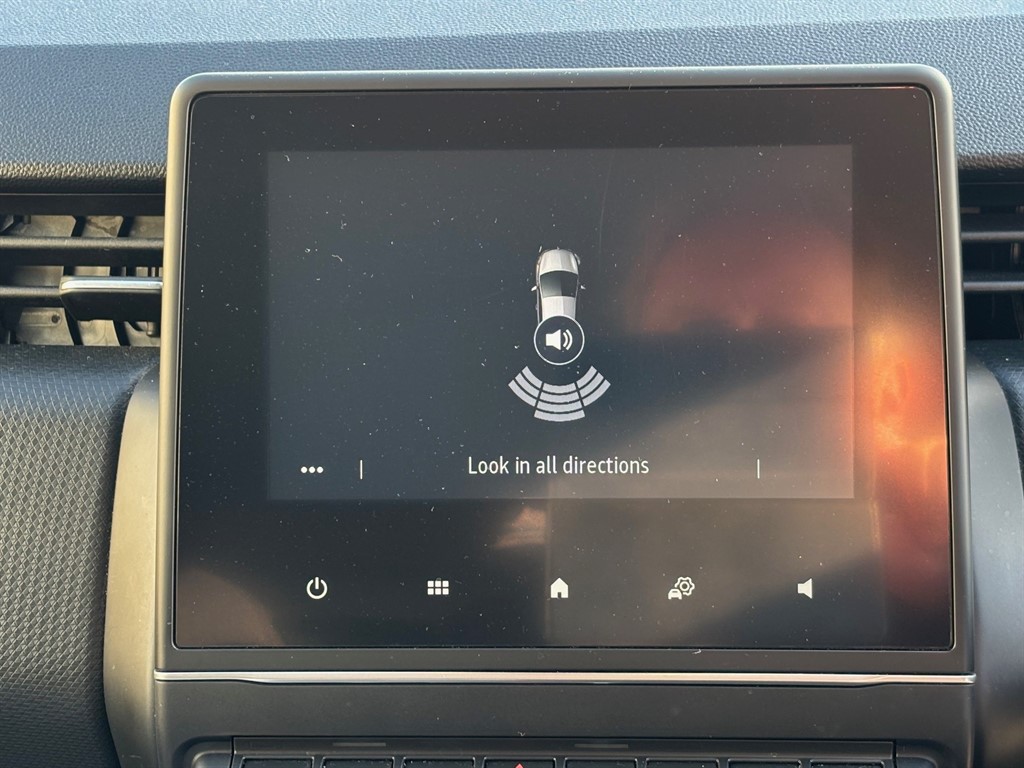 Used Renault Clio 2021 for sale - 76840300: Photo 7