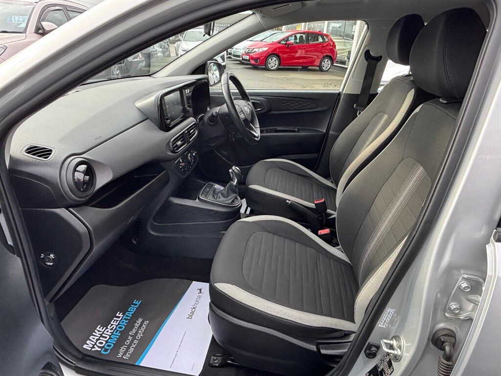 Used Hyundai i10 2022 for sale - 76840312: Photo 9