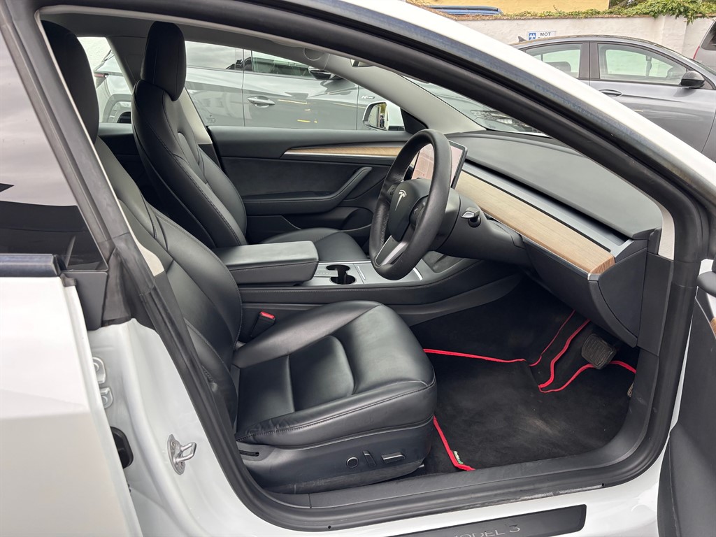 Used Tesla Model 3 2021 for sale - 76840308: Photo 4