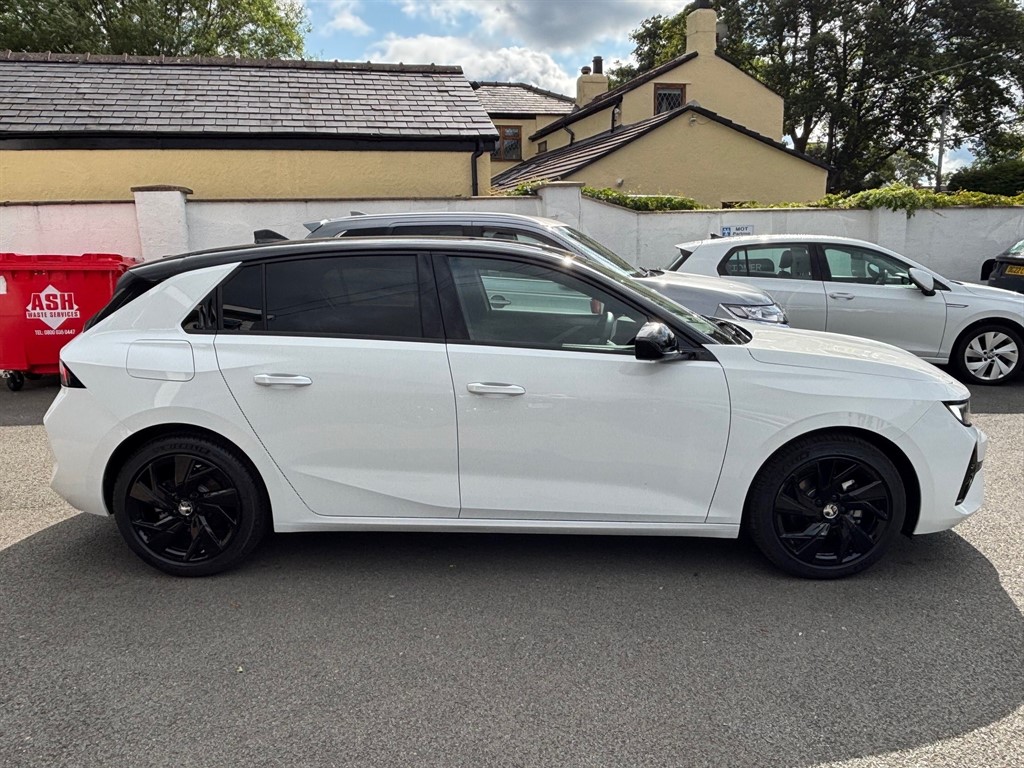 Used Vauxhall Astra 2024 for sale - 76840313: Photo 3