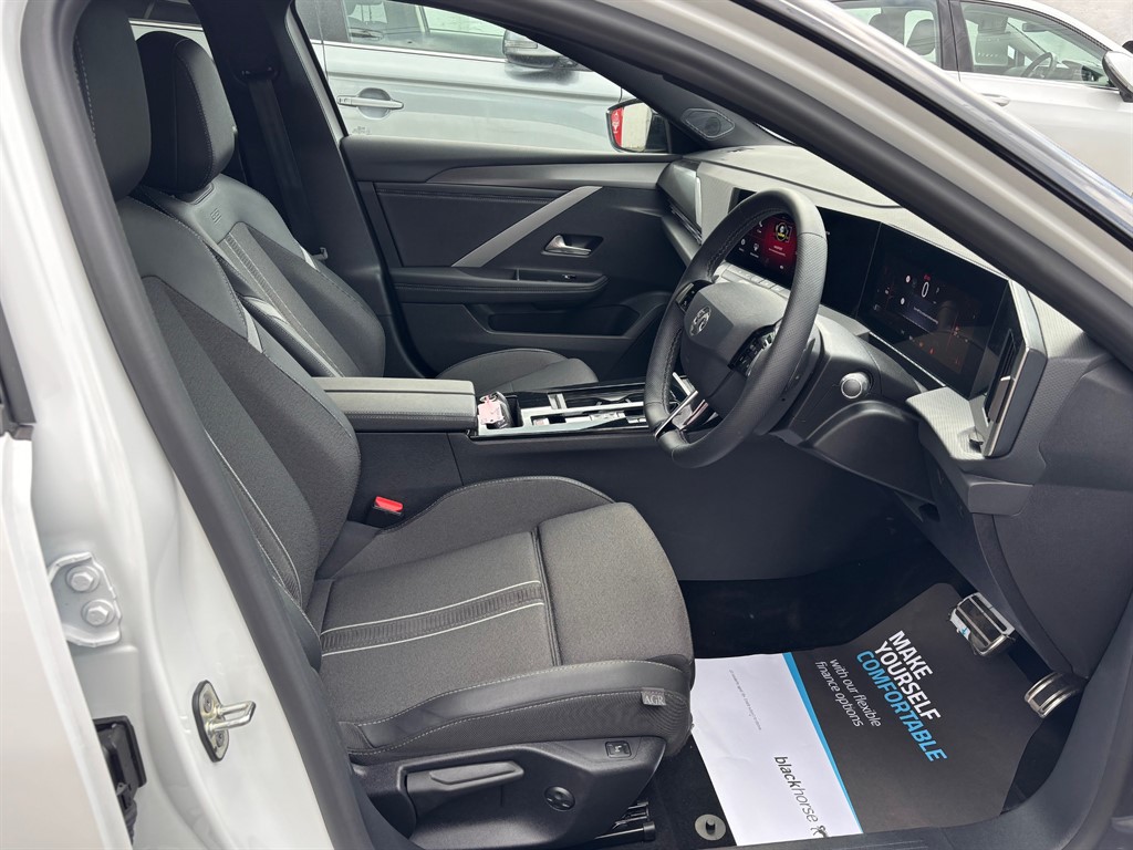 Used Vauxhall Astra 2024 for sale - 76840313: Photo 4