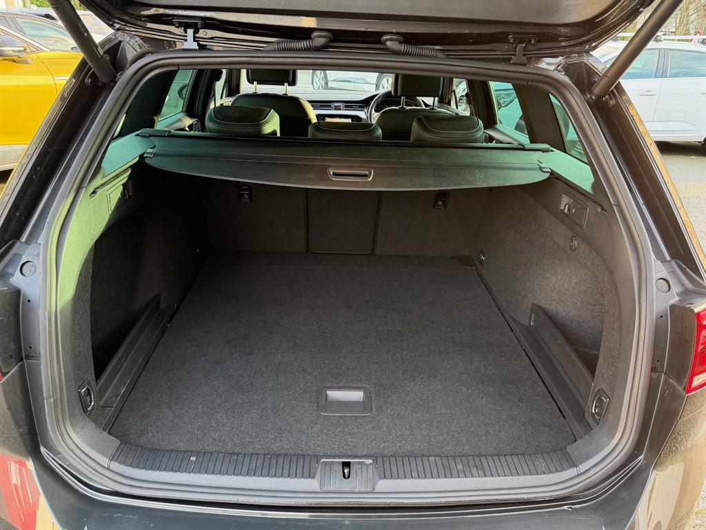 Used Volkswagen Passat 2023 for sale - 77492933: Photo 13